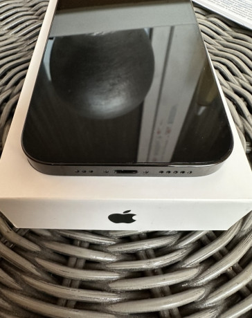 prodam-telefon-apple-iphone-14-big-3