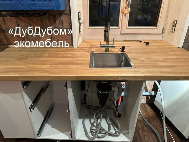 stolesnica-iz-massiva-dereva-na-kuxniu-vannuiu-big-5