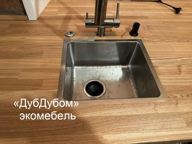 stolesnica-iz-massiva-dereva-na-kuxniu-vannuiu-big-6