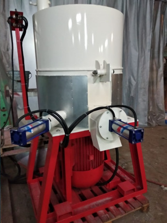 aglomerator-poluavtomat-75-kvt-proizvodit-do-330-kgc-big-0