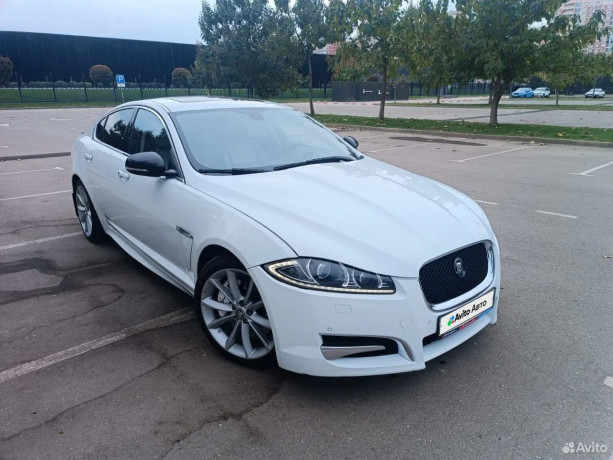 sdam-v-arendu-s-posleduiushhim-vykupom-jaguar-xf-big-1