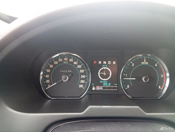 sdam-v-arendu-s-posleduiushhim-vykupom-jaguar-xf-big-8