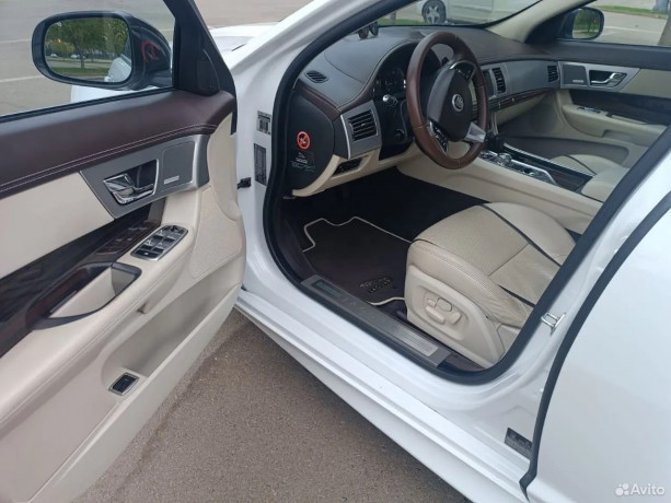 sdam-v-arendu-s-posleduiushhim-vykupom-jaguar-xf-big-5