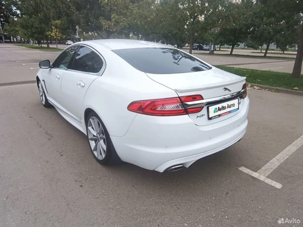 sdam-v-arendu-s-posleduiushhim-vykupom-jaguar-xf-big-3