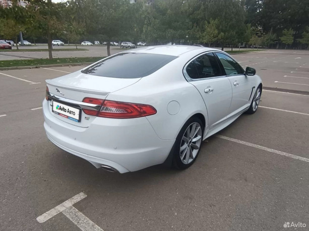 sdam-v-arendu-s-posleduiushhim-vykupom-jaguar-xf-big-4