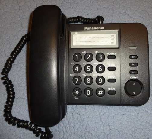 telefon-provodnoi-panasonic-kx-ts2352ru-big-1
